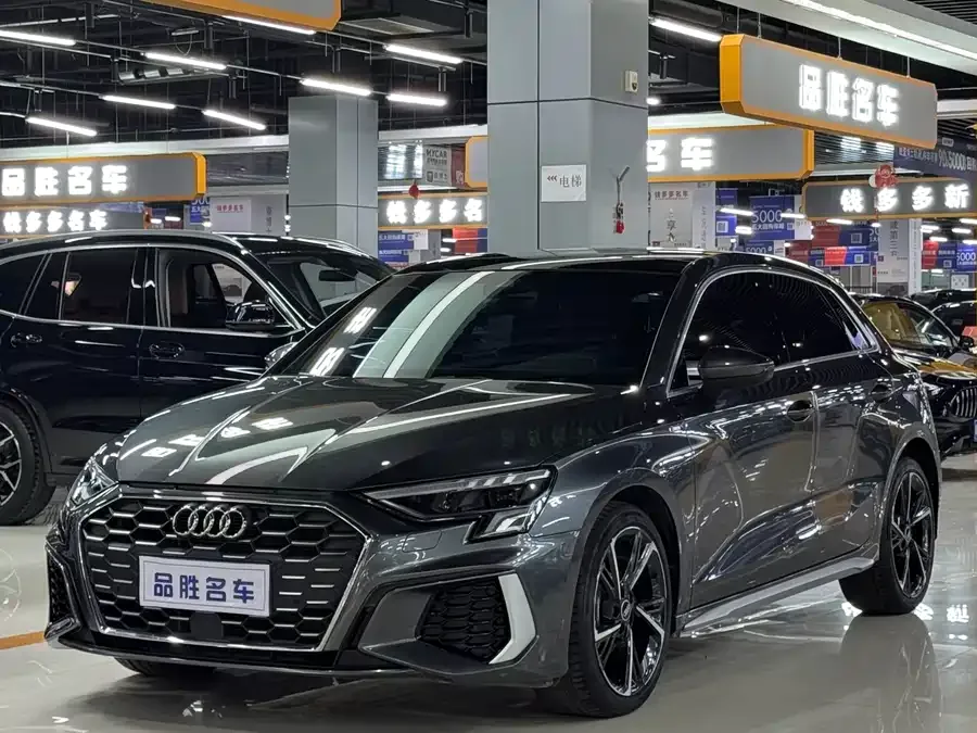 Audi A3 2023 Sportback 35 TFSI Aggressive Sports 2023 — фото 1, купить с доставкой в Москву