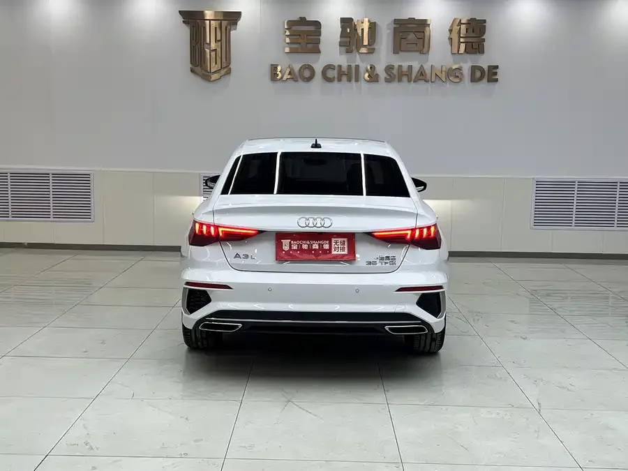 Audi A3 2024 A3L Limousine 35 TFSI Fashion Sports 2025 — миниатюра 2