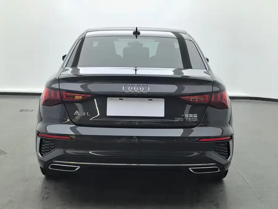 Audi A3 2024 A3L Limousine 35 TFSI Fashion Sports 2024 — миниатюра 2