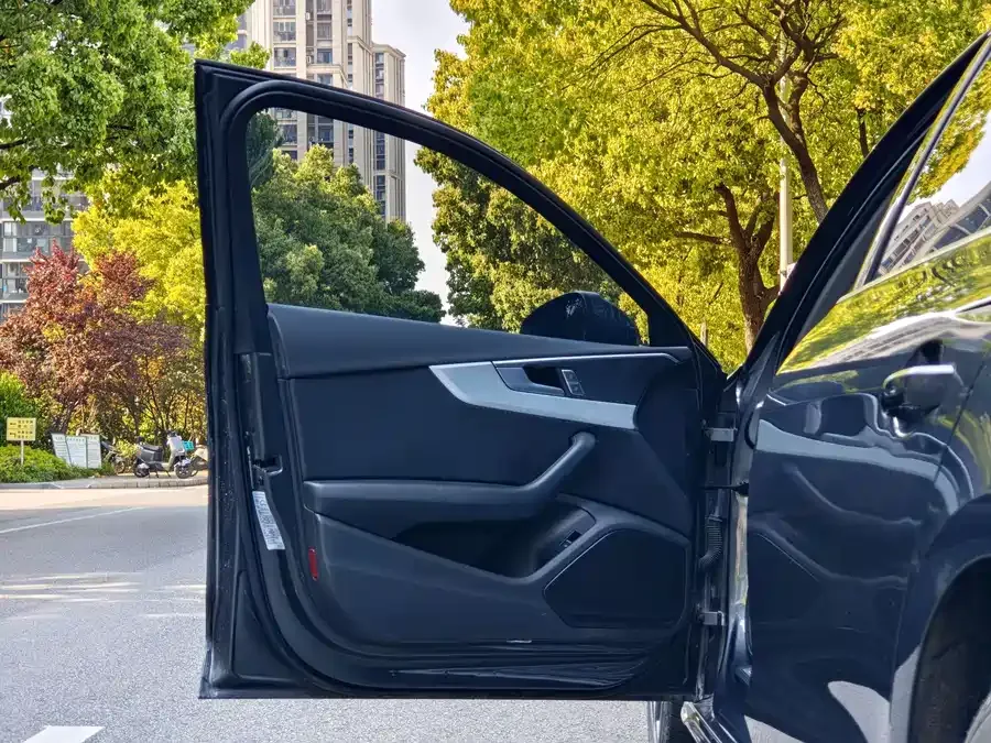 Audi a4 l 2024 40 TFSI Fashion Dynamic Edition 2024 — миниатюра 2