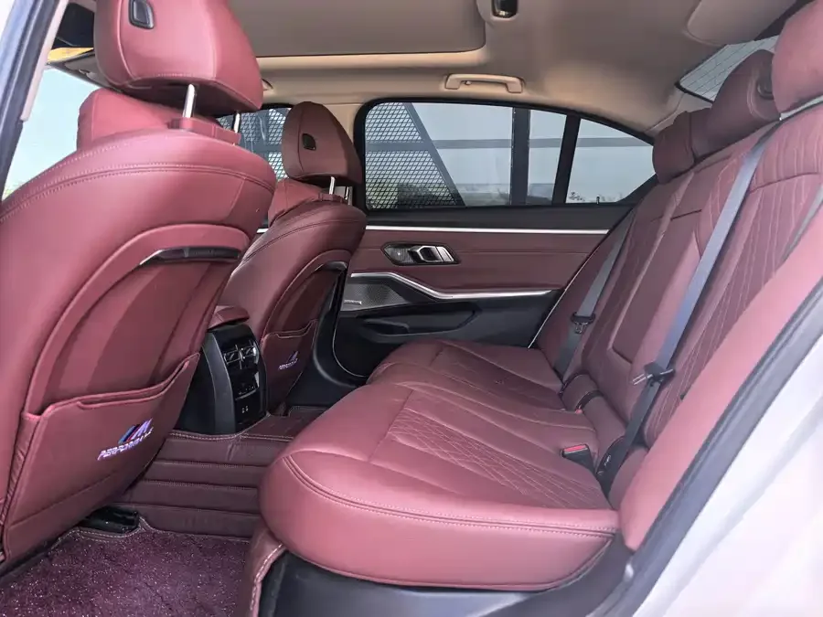 BMW 3 series BMW 3 Series 2024 320Li M Sport Package 2024 — миниатюра 4