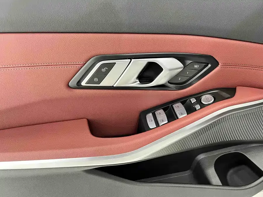 BMW 3 series BMW 3 Series 2023 320Li M Sport Package 2023 — миниатюра 4