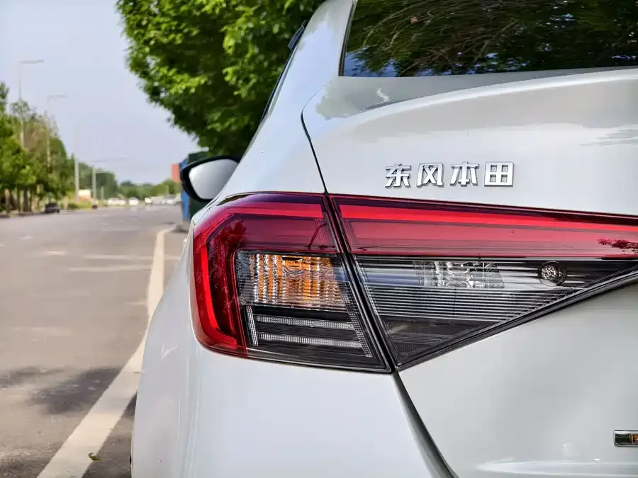 Honda Civic 2023 Civic 240TURBO CVT Power Edition 2023 — миниатюра 2