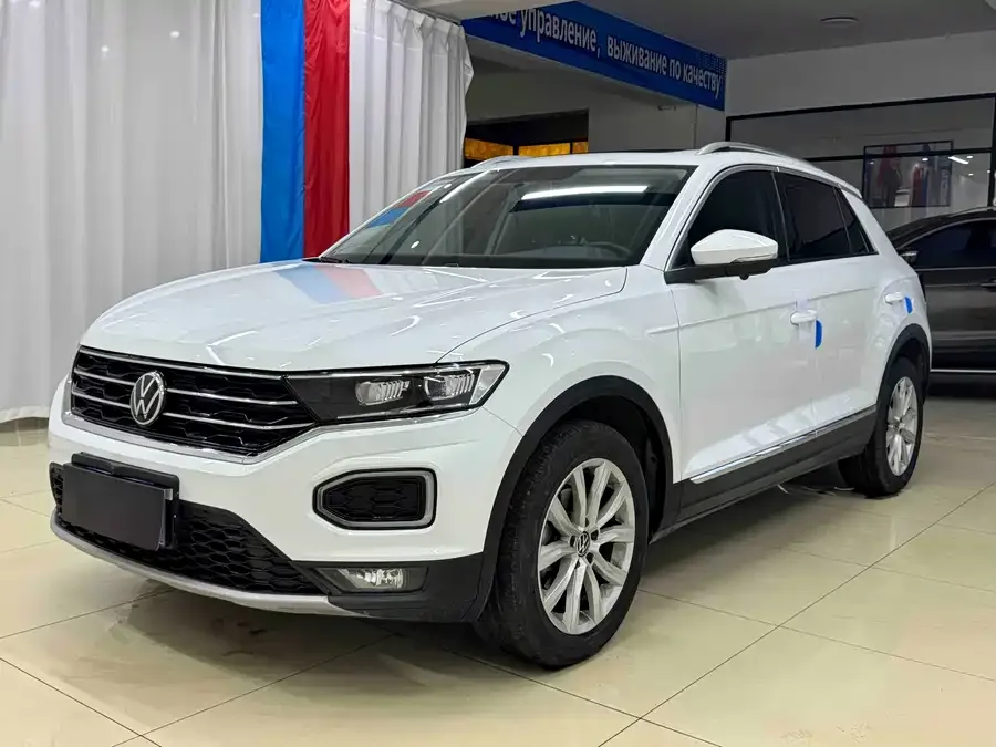 Volkswagen T-ROC T-ROC 2022 280TSI DSG 2WD Elite PLUS 2022 — фото 1, купить с доставкой в Москву