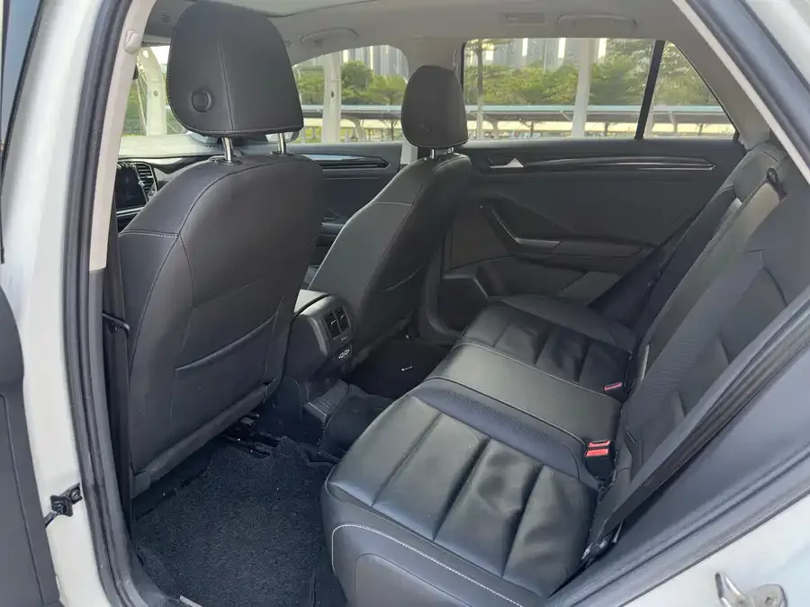 Volkswagen T-ROC T-ROC 2022 280TSI DSG 2WD Comfort PLUS 2023 — миниатюра 2
