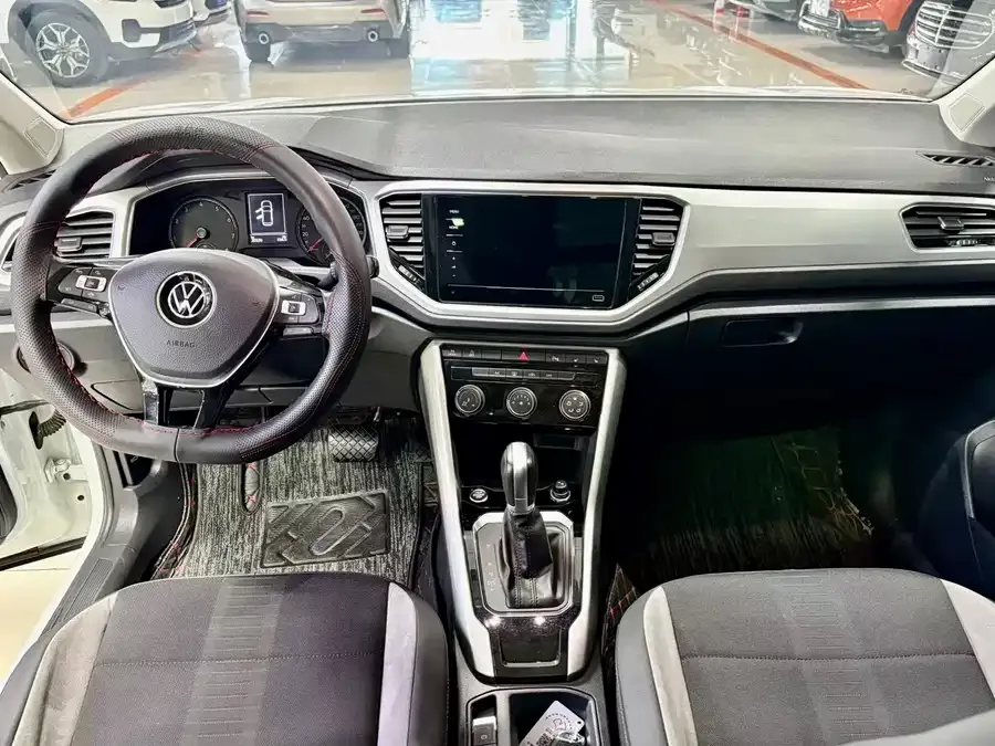 Volkswagen T-ROC T-ROC 2021 280TSI DSG 2WD Elite Smart Edition 2023 — миниатюра 2