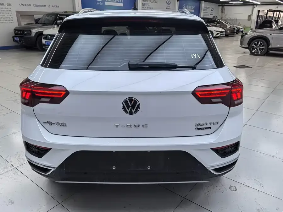 Volkswagen T-ROC T-ROC 2021 facelift 280TSI DSG four-wheel drive luxury intelligent version 2022 — миниатюра 5