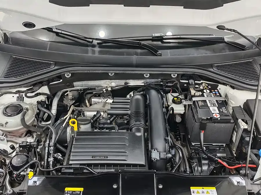Volkswagen T-ROC T-ROC 2022 280TSI DSG 2WD R-Line Pro PLUS 2022 — миниатюра 5