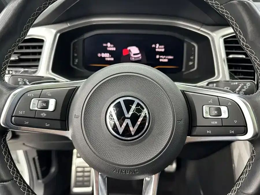 Volkswagen T-ROC T-ROC 2022 280TSI DSG 2WD R-Line Pro PLUS 2023 — миниатюра 4
