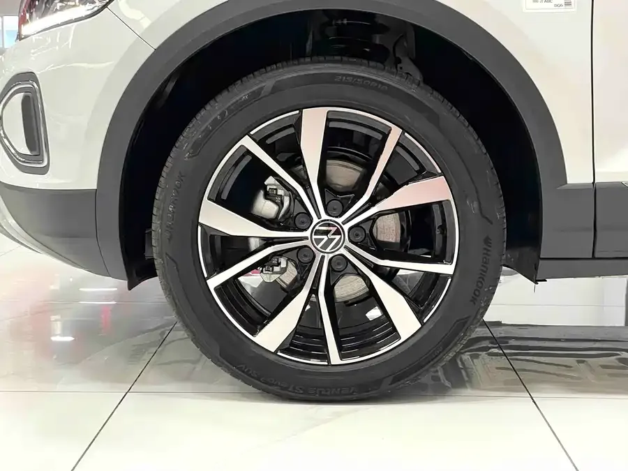 Volkswagen T-ROC 2025 T-ROC Facelift 280TSI DSG 2WD Time Edition 2025 — миниатюра 3