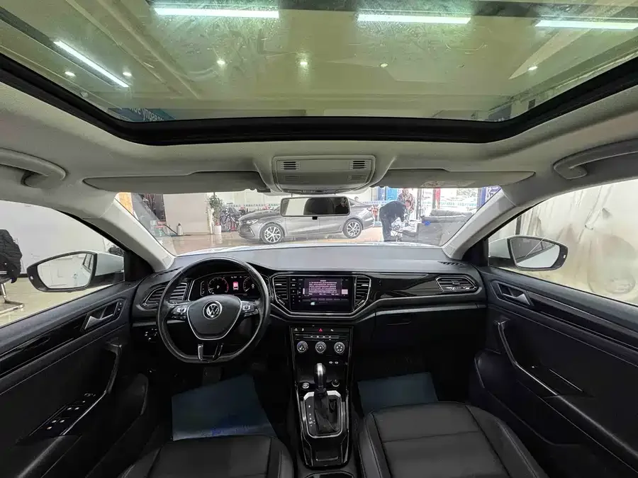 Volkswagen T-ROC T-ROC 2022 280TSI DSG 2WD Comfort PLUS 2022 — миниатюра 5