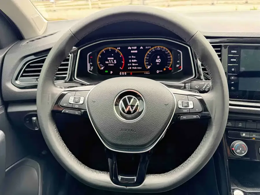 Volkswagen T-ROC T-ROC 2022 280TSI DSG 2WD Comfort PLUS 2022 — миниатюра 4