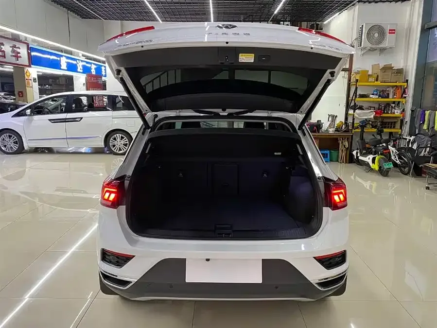 Volkswagen T-ROC T-ROC 2022 280TSI DSG 2WD Elite PLUS 2022 — миниатюра 4