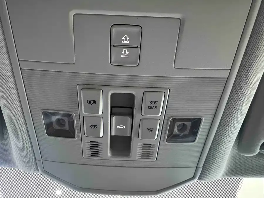 Volkswagen T-ROC T-ROC 2022 280TSI DSG 2WD Comfort PLUS 2022 — миниатюра 4