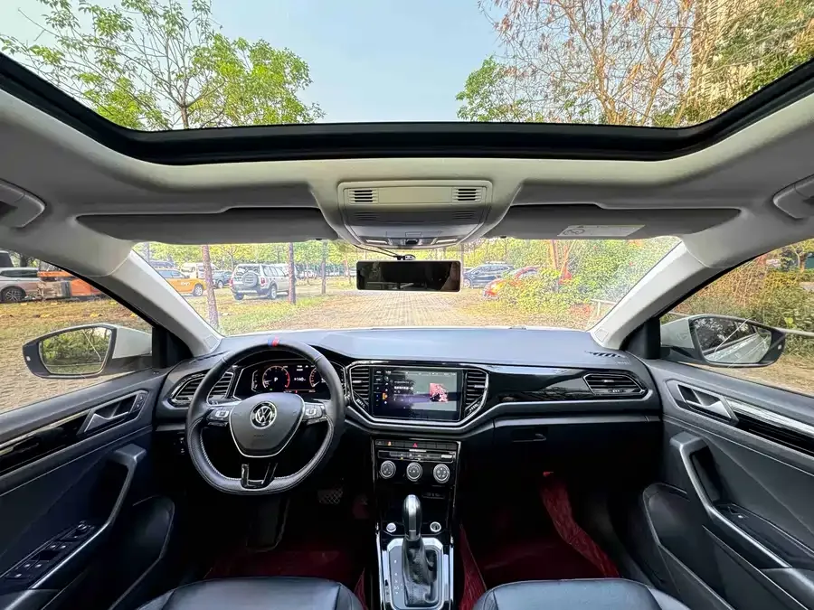 Volkswagen T-ROC T-ROC 2022 280TSI DSG 2WD Comfort PLUS 2022 — миниатюра 5