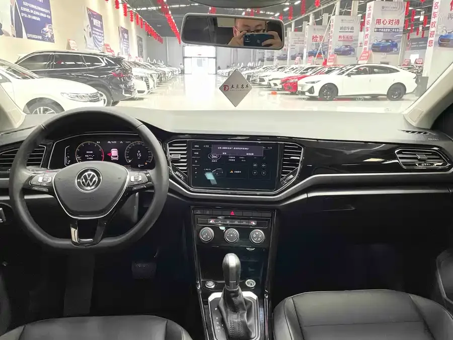 Volkswagen T-ROC T-ROC 2021 280TSI DSG 2WD Comfort Smart Edition 2022 — миниатюра 3