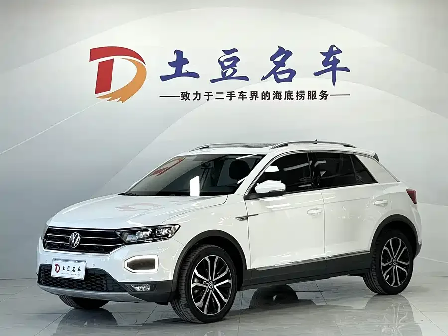 Volkswagen T-ROC T-ROC 2022 280TSI DSG 2WD Comfort PLUS 2022 — фото 1, купить с доставкой в Москву