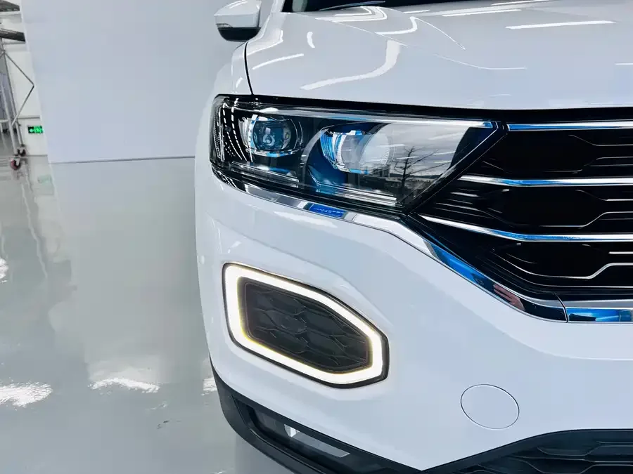 Volkswagen T-ROC T-ROC 2022 280TSI DSG 2WD Comfort PLUS 2023 — миниатюра 3