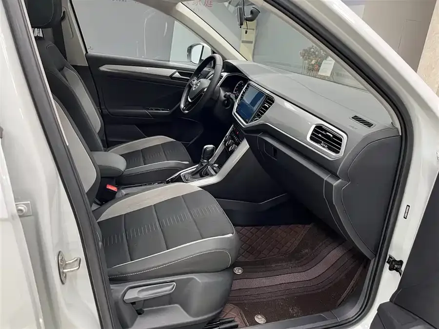 Volkswagen T-ROC T-ROC 2022 280TSI DSG 2WD Elite PLUS 2022 — миниатюра 4