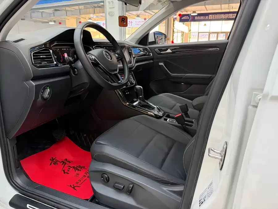 Volkswagen T-ROC T-ROC 2022 280TSI DSG 2WD Comfort PLUS 2022 — миниатюра 2