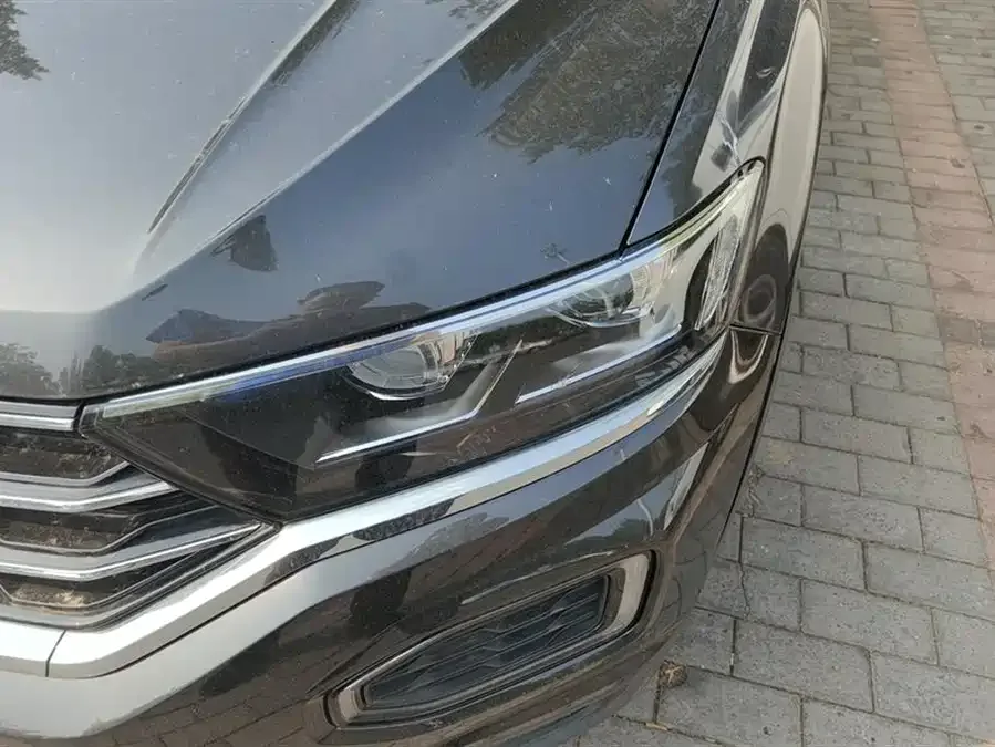Volkswagen T-ROC T-ROC 2021 280TSI DSG 2WD Comfort Smart Edition 2022 — миниатюра 2