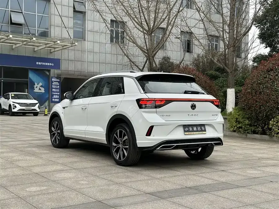 Volkswagen T-ROC T-ROC 2025 facelift 300TSI DSG two-wheel drive Chenguang version 2025 — миниатюра 4