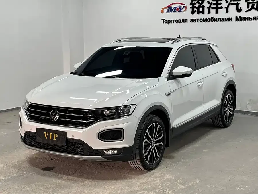 Volkswagen T-ROC T-ROC 2022 280TSI DSG 2WD Comfort PLUS 2023 — фото 1, купить с доставкой в Москву