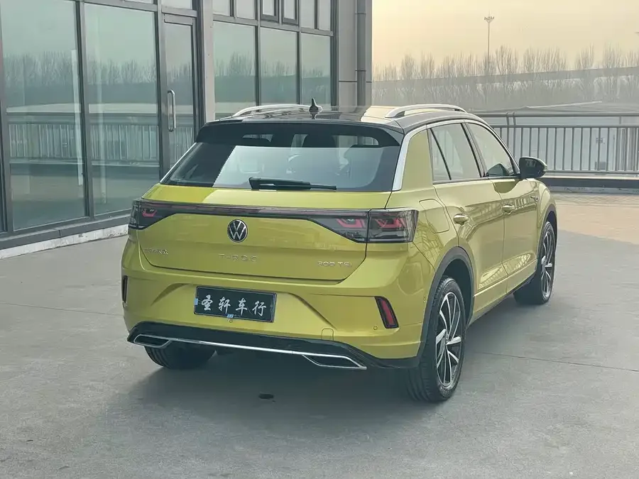 Volkswagen T-ROC T-ROC 2023 300TSI DSG 2WD Chenguang Edition 2023 — миниатюра 2