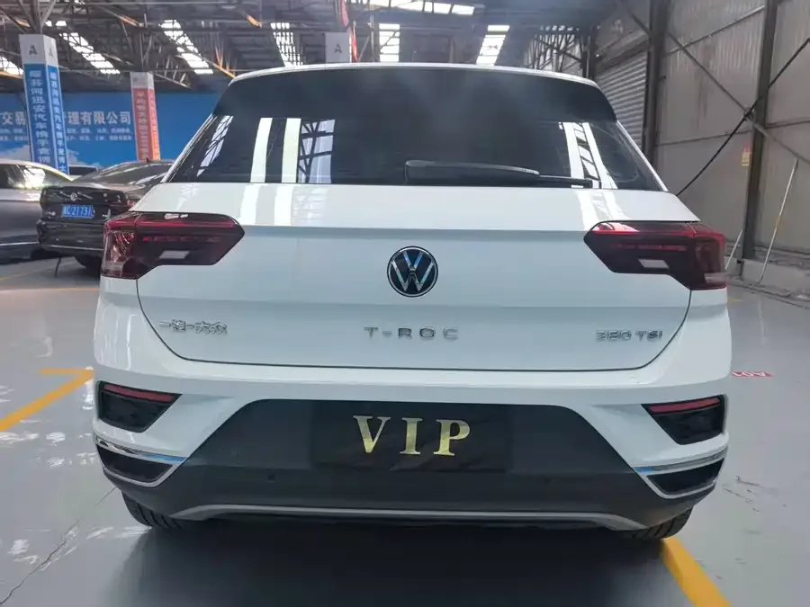 Volkswagen T-ROC T-ROC 2021 facelift 280TSI DSG two-wheel drive elite intelligent version 2022 — миниатюра 2