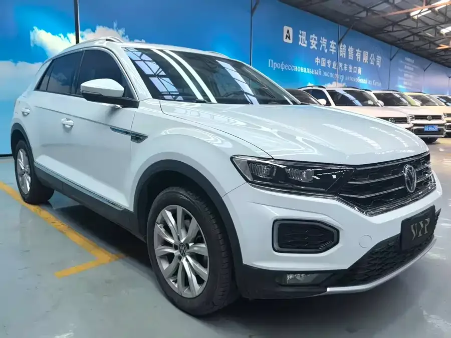 Volkswagen T-ROC T-ROC 2021 facelift 280TSI DSG two-wheel drive elite intelligent version 2022 — фото 1, купить с доставкой в Москву