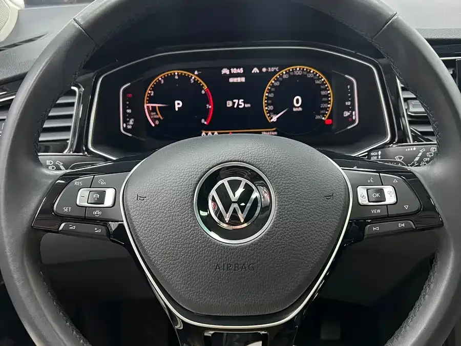 Volkswagen T-ROC T-ROC 2021 280TSI DSG 2WD Comfort Smart Edition 2022 — миниатюра 3