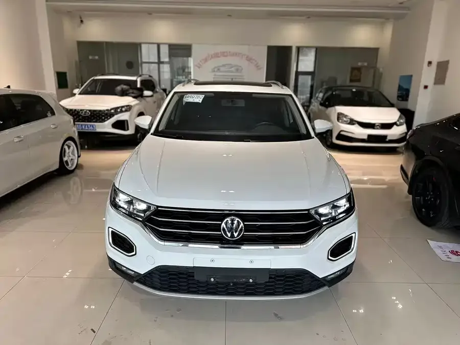 Volkswagen T-ROC T-ROC 2021 280TSI DSG two-wheel drive comfortable and connected 30th anniversary commemorative edition 2022 — фото 1, купить с доставкой в Москву