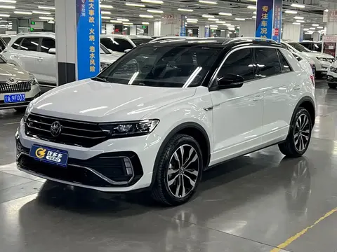 Volkswagen T-ROC 2023 купить в Москве