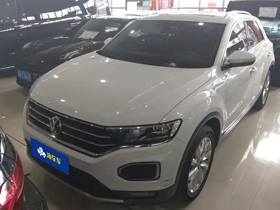 Volkswagen T-ROC T-ROC 2022 280TSI DSG 2WD Elite PLUS 2022 — фото 1, купить с доставкой в Москву