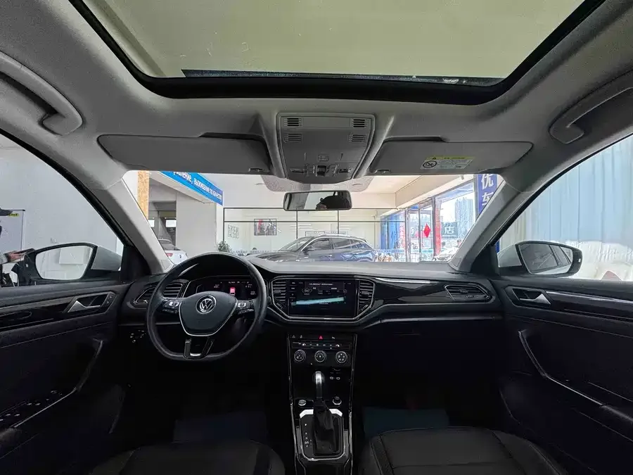 Volkswagen T-ROC T-ROC 2022 280TSI DSG 2WD Comfort PLUS 2022 — миниатюра 5