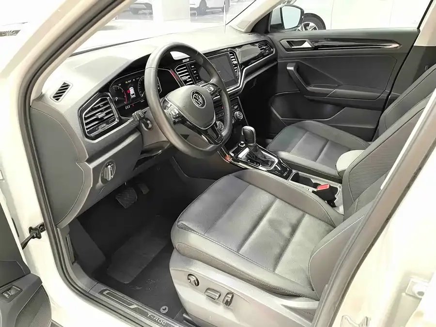 Volkswagen T-ROC T-ROC 2022 280TSI DSG 2WD Comfort PLUS 2022 — миниатюра 2