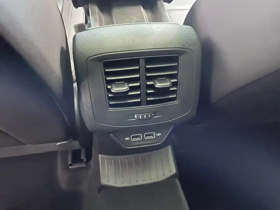 Volkswagen T-ROC T-ROC 2022 280TSI DSG 2WD Comfort PLUS 2023 — миниатюра 4