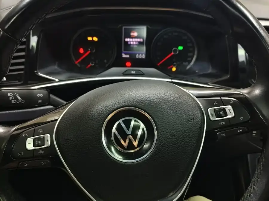 Volkswagen Tayron Tanyue 2022 280TSI 2WD Luxury Smart Edition 2022 — миниатюра 4