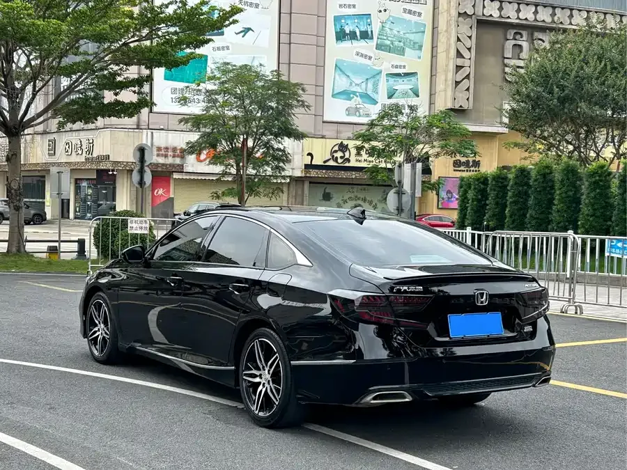 Honda Accord 2022 Accord 260TURBO Fantasy Night Premium Edition 2022 — миниатюра 2