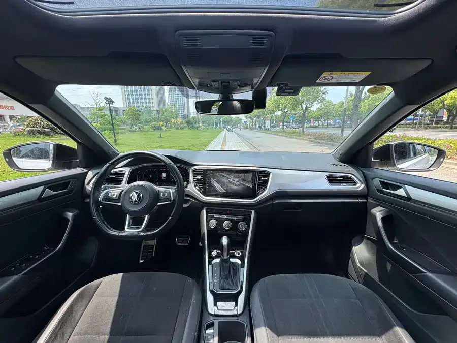 Volkswagen T-ROC T-ROC 2022 280TSI DSG 2WD R-Line Pro PLUS 2023 — миниатюра 3