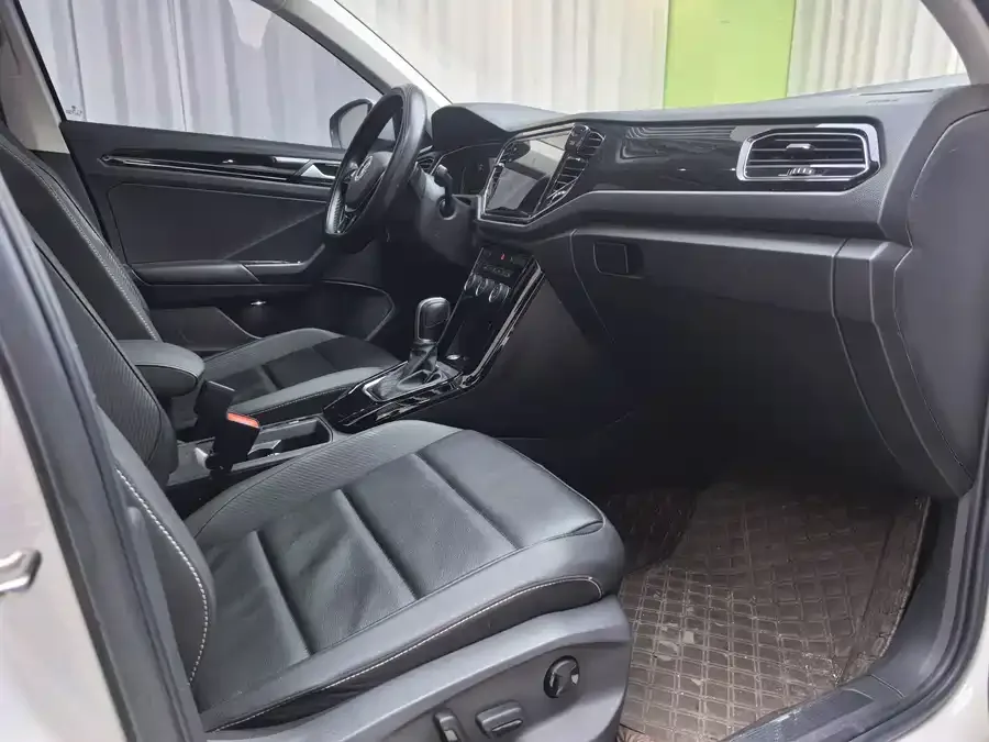 Volkswagen T-ROC T-ROC 2022 280TSI DSG 2WD Comfort PLUS 2023 — миниатюра 4
