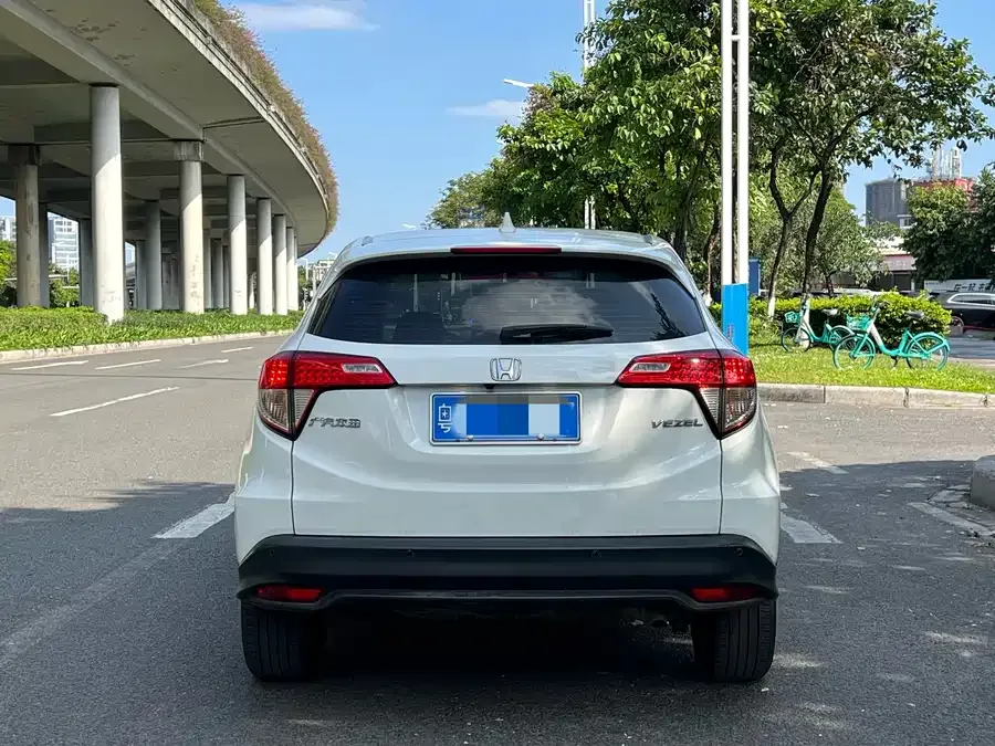 Honda Vezel 2022 VIZI 1.5L CVT Phantom Night Pioneer Edition 2022 — миниатюра 4