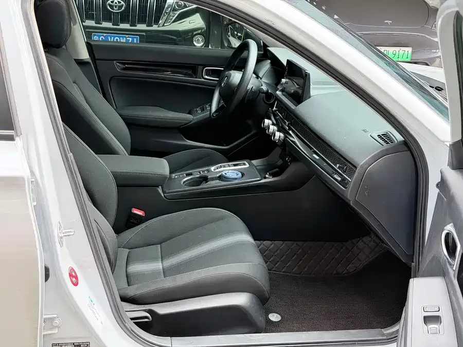 Honda Civic 2023 Civic HATCHBACK 2.0L e:HEV Extreme Edition 2025 — миниатюра 3