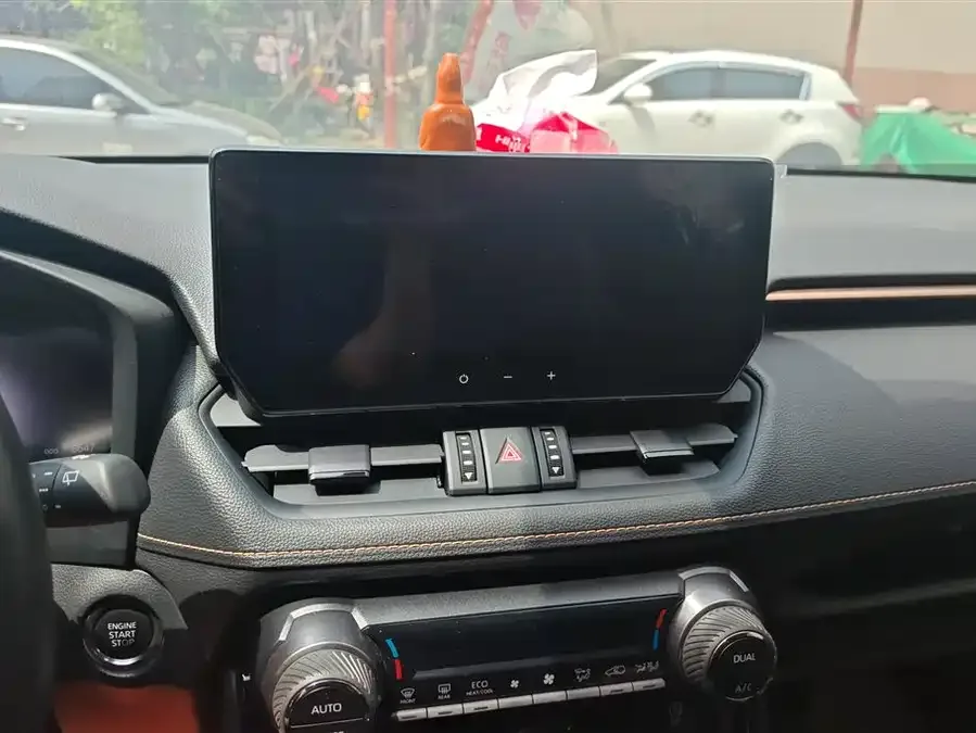 Toyota Wildlander Wildlander 2024 2.0L CVT 2WD Urban Edition 2024 — миниатюра 4