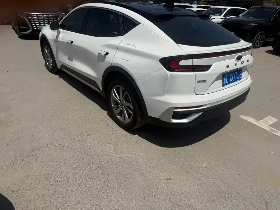 Ford EVOS EVOS 2022 EcoBoost 245 Technology Edition 2022 — миниатюра 2