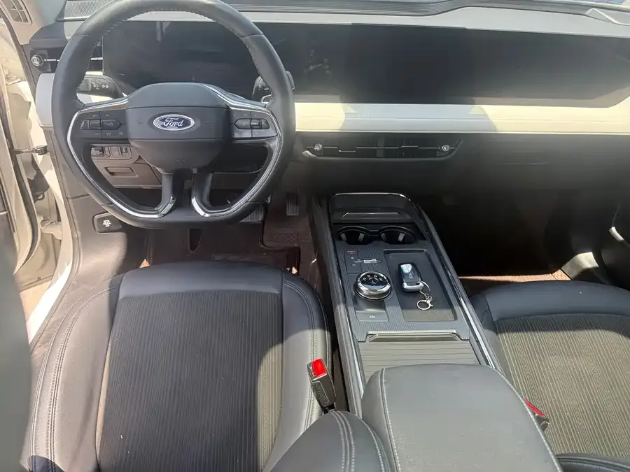Ford EVOS EVOS 2022 EcoBoost 245 Technology Edition 2022 — миниатюра 3