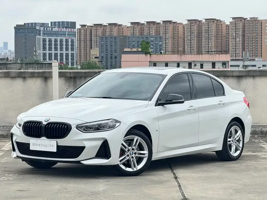BMW 1 series BMW 1 Series 2021 facelift 120i M Sport Night Edition 2022 — фото 1, купить с доставкой в Москву