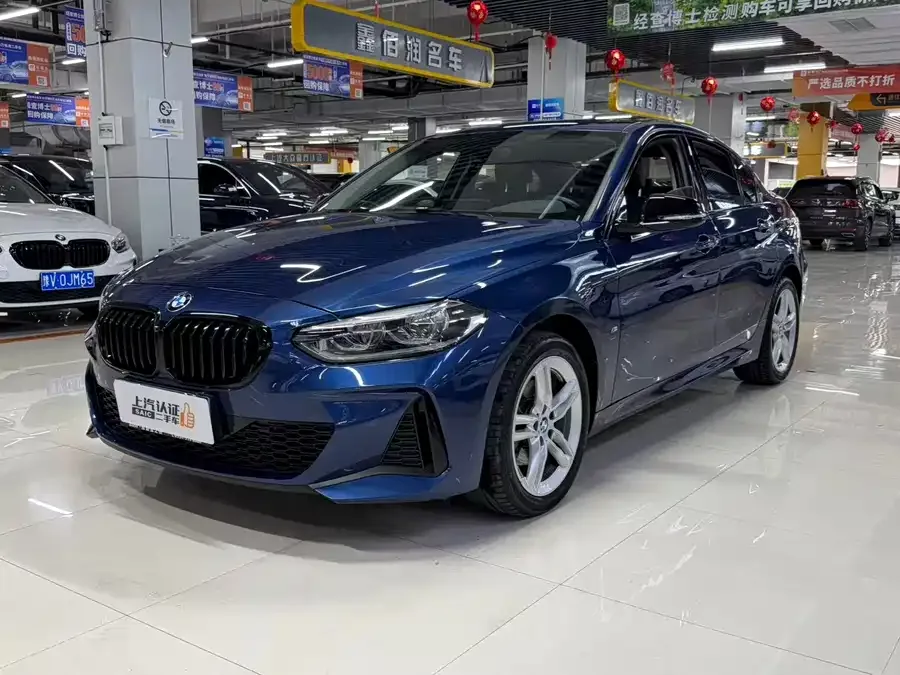 BMW 1 series BMW 1 Series 2022 120i M Sport Night Edition 2022 — фото 1, купить с доставкой в Москву