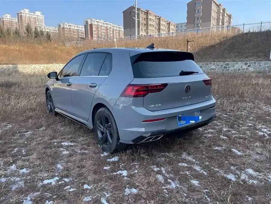 Volkswagen golf Golf 2024 280TSI DSG R-Line 50 Years Legend Edition 2024 — миниатюра 3