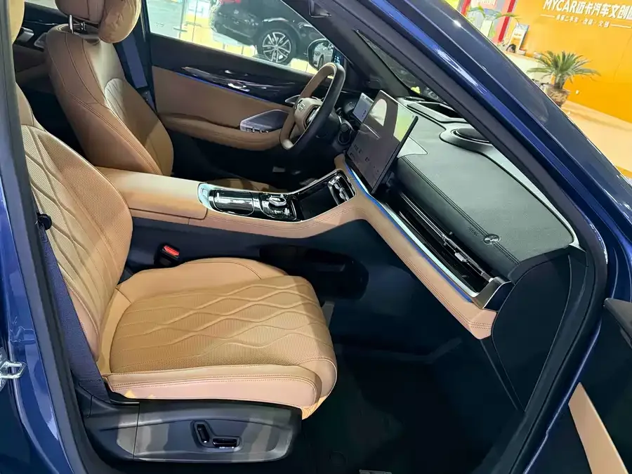Geely Galaxy A7 Galaxy A7 2025 EM-i 150km Starship Edition 2025 — миниатюра 5